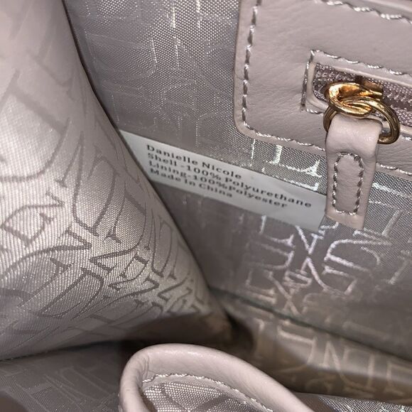 Danielle Nicole crossbody purse - Picture 11 of 15